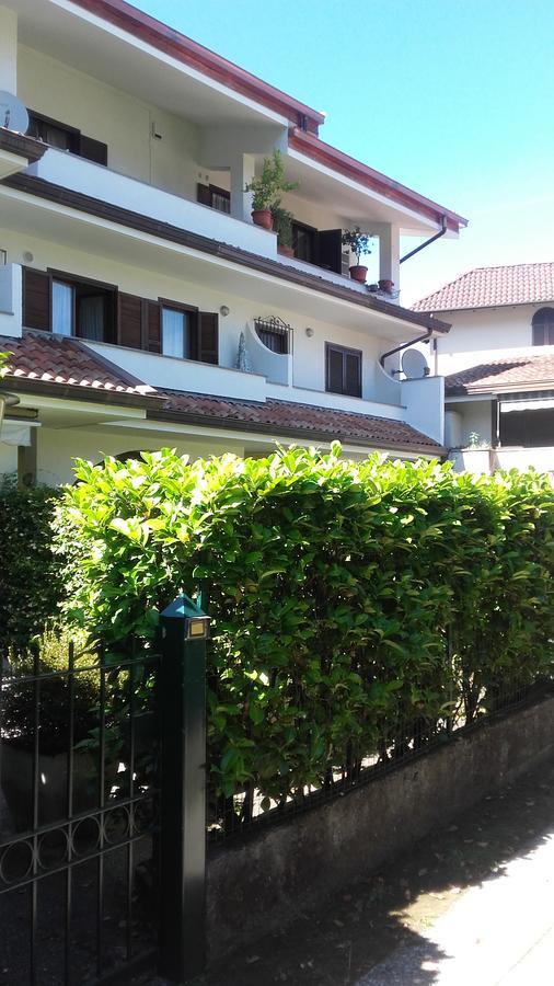 Appartamento Bilocale Dante Stresa Exterior foto